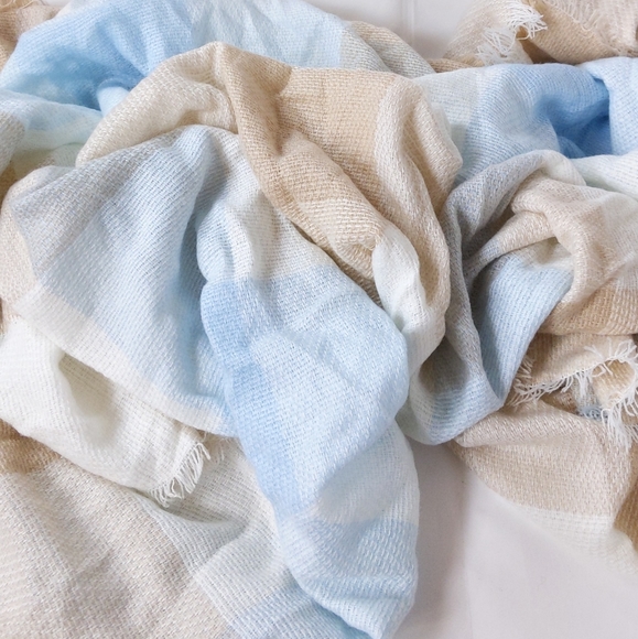 🆕🌿JESSICA McCLINTOCK SCARF🌿 - Picture 4 of 4